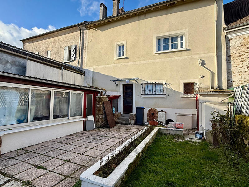 Maison - 105 m² - 4 pièces