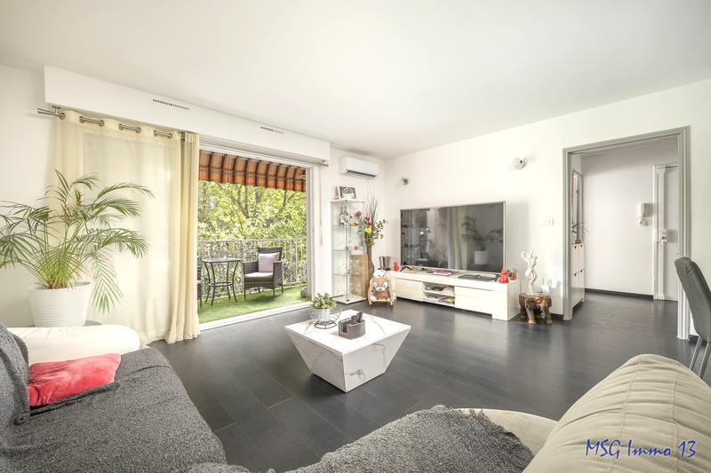 Appartement - 80 m² - 4 pièces