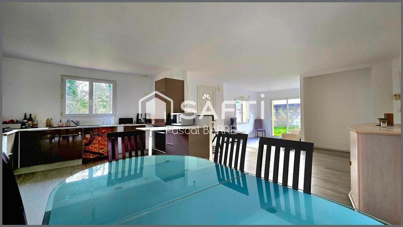 Maison - 93 m² - 4 pièces