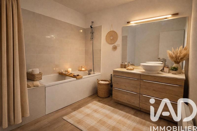 Appartement - 94 m² - 4 pièces
