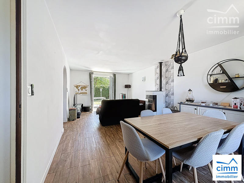 Maison traditionnelle - 112 m² - 6 pièces