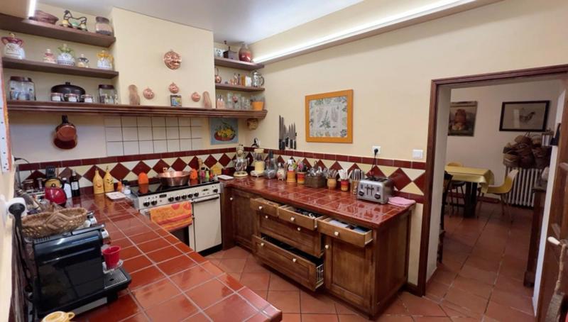 Propriété - 407 m² - 13 pièces