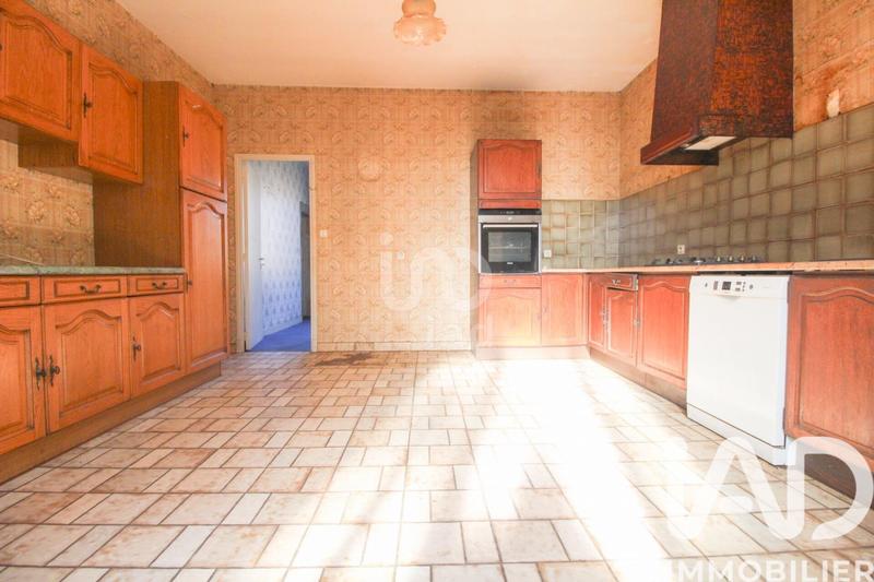 Maison - 195 m² - 6 pièces