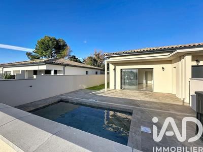 Maison - 95 m² - 4 pièces