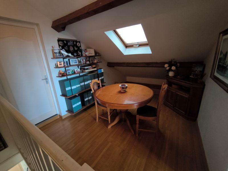 Maison - 176 m² - 8 pièces