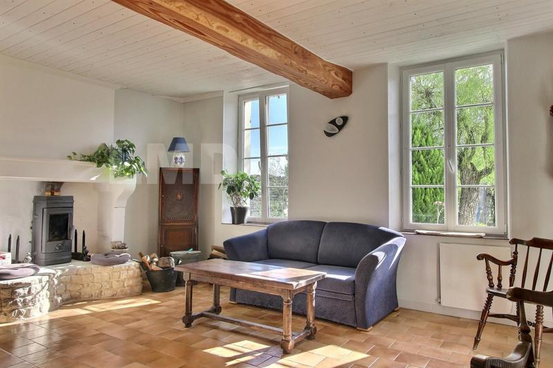 Maison charentaise - 232 m² - 8 pièces