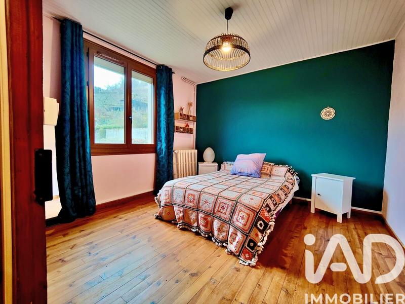 Maison - 231 m² - 11 pièces