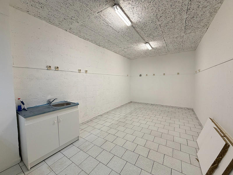 Local commercial - 53 m² - 2 pièces