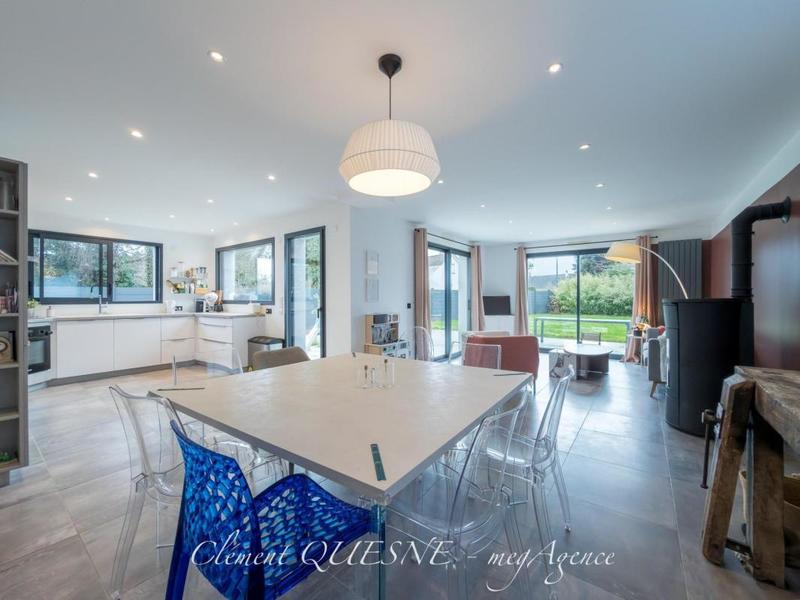 Maison - 142 m² - 6 pièces