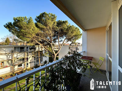 Appartement - 80 m² - 1 pièce