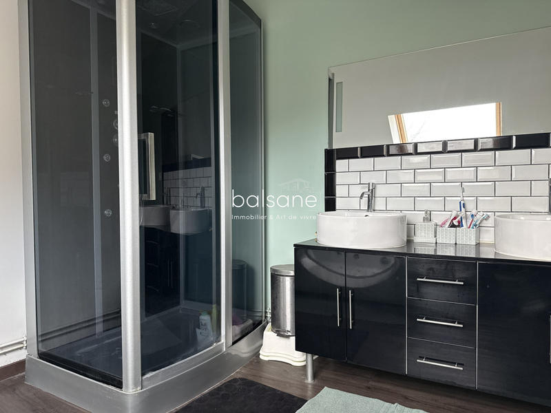 Maison - 103 m² - 5 pièces