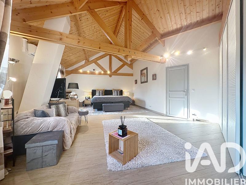 Maison - 290 m² - 7 pièces