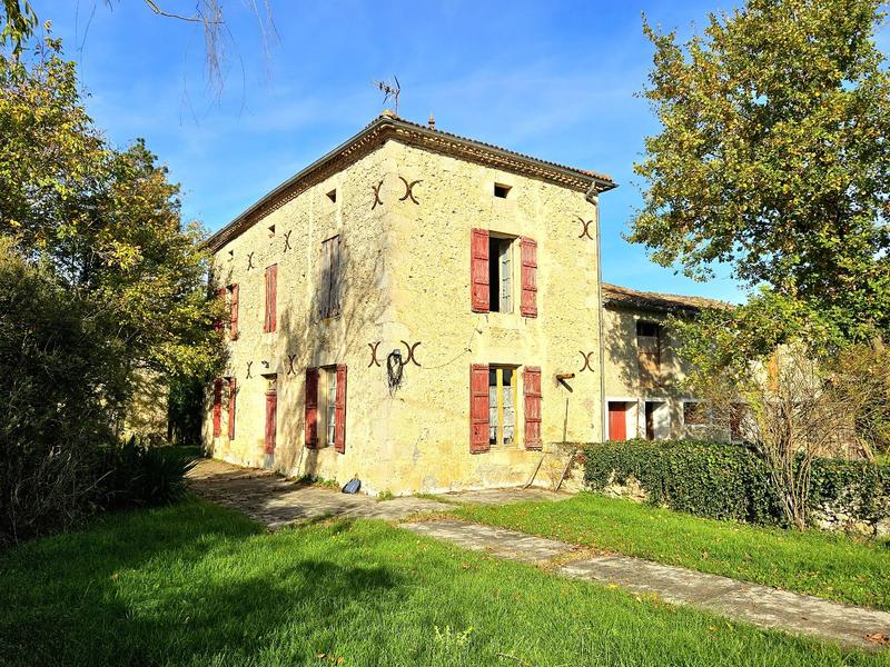 Maison - 138 m² - 5 pièces