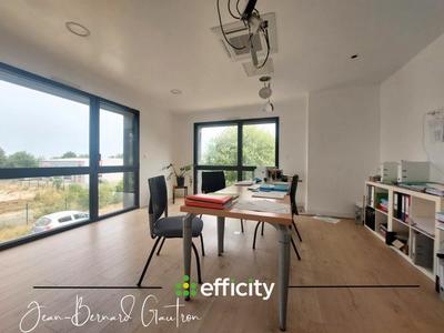 Bureau - 120 m² - 6 pièces