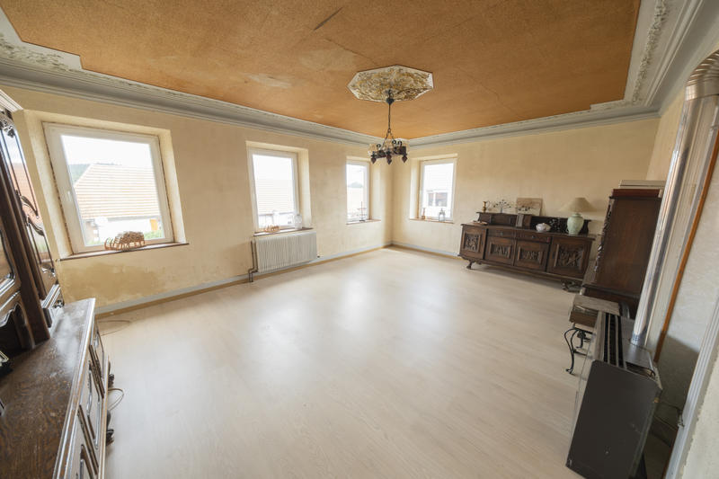Maison - 228 m² - 7 pièces