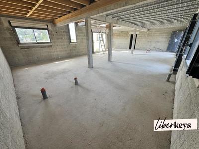 Maison - 201 m² - 6 pièces