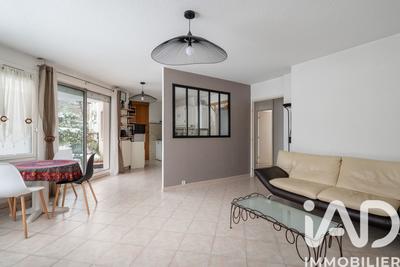 Appartement - 97 m² - 5 pièces