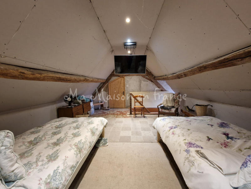 Maison - 198 m² - 8 pièces