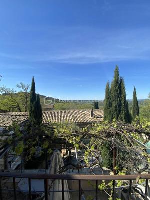 Maison de village - 180 m² - 6 pièces