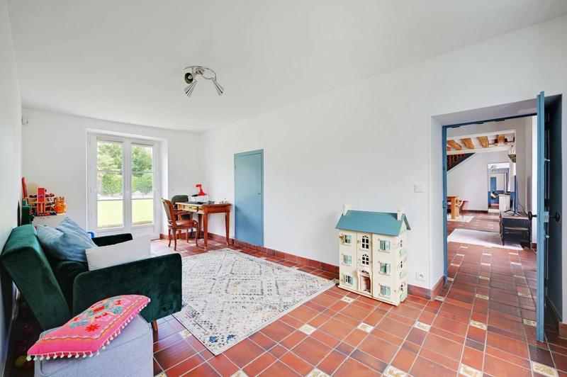 Maison - 350 m² - 7 pièces