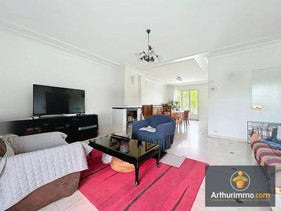 Maison - 174 m² - 7 pièces