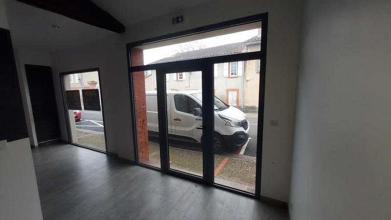Local commercial - 65 m² - 3 pièces