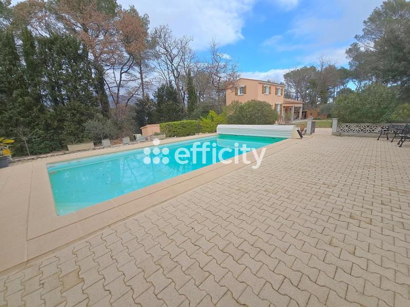 Villa - 160 m² - 6 pièces
