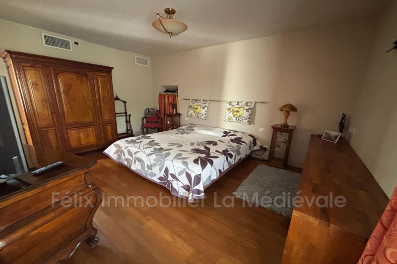 Maison chambre d'hôtes - 380 m² - 10 pièces