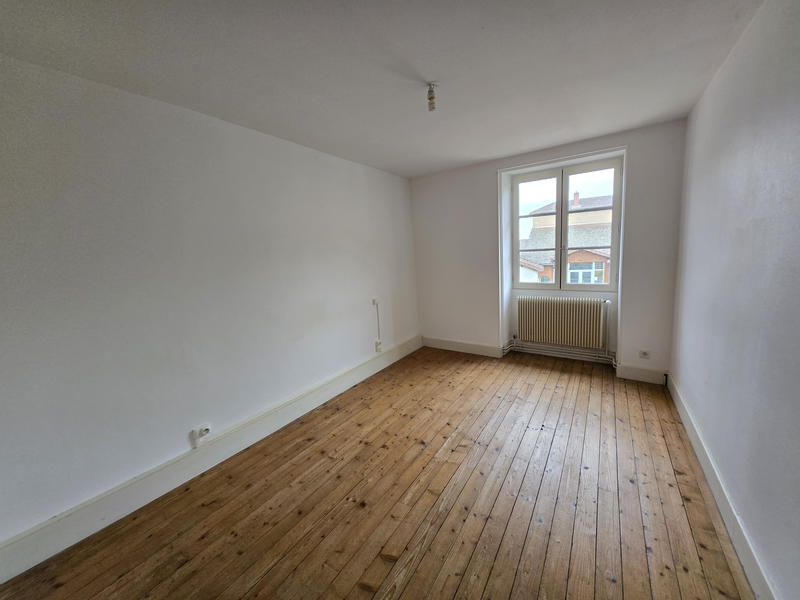 Maison - 217 m² - 8 pièces