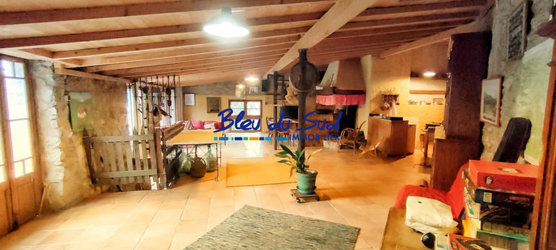 Mas - 341 m² - 6 pièces