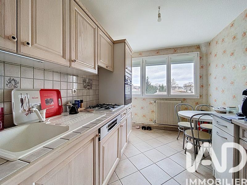 Appartement - 90 m² - 4 pièces