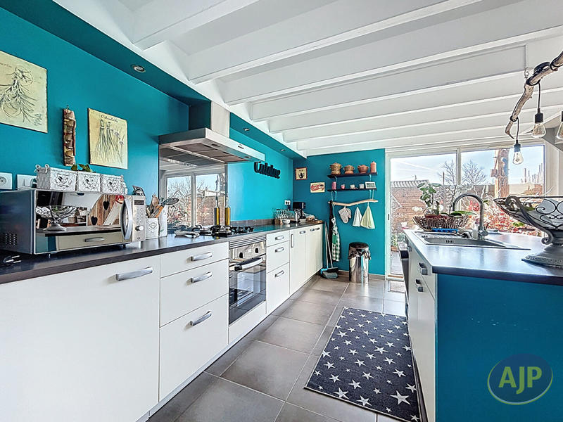 Maison - 144 m² - 5 pièces