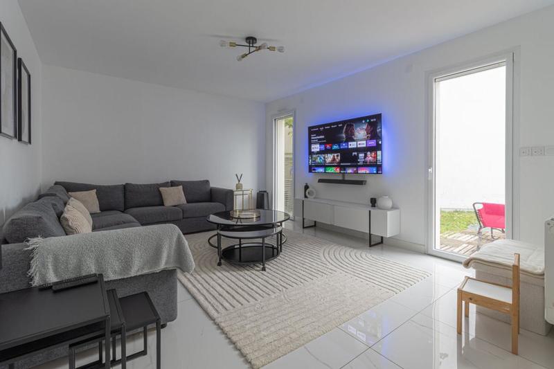 Maison - 145 m² - 6 pièces