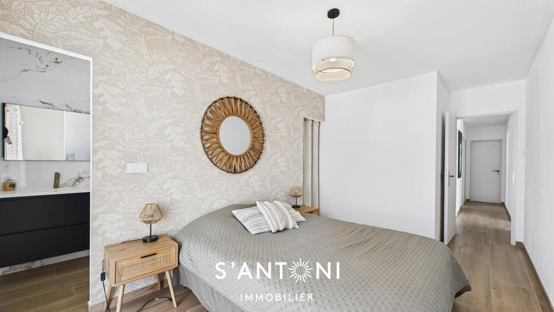 Maison - 111 m² - 4 pièces