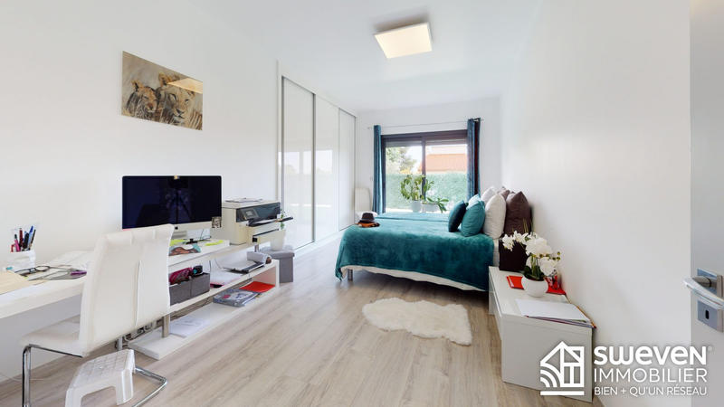 Villa - 250 m² - 7 pièces