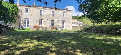 Maison ancienne - 135 m² - 5 pièces