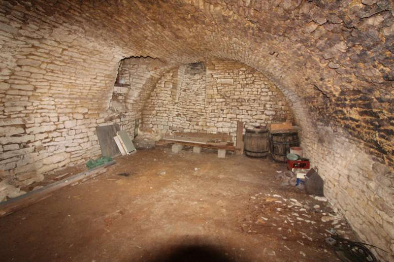 Maison - 225 m² - 9 pièces