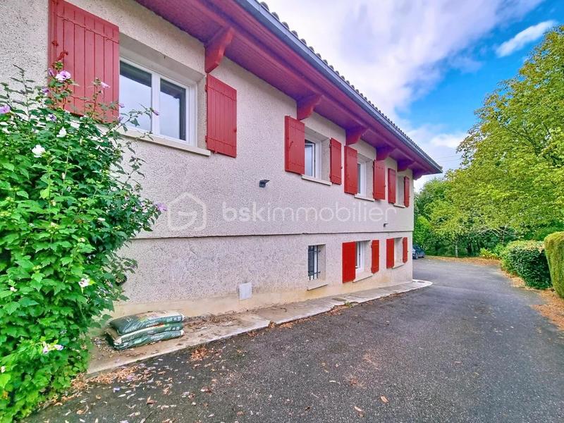 Maison d'architecte - 291 m² - 8 pièces