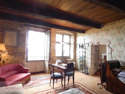 Maison - 270 m² - 7 pièces