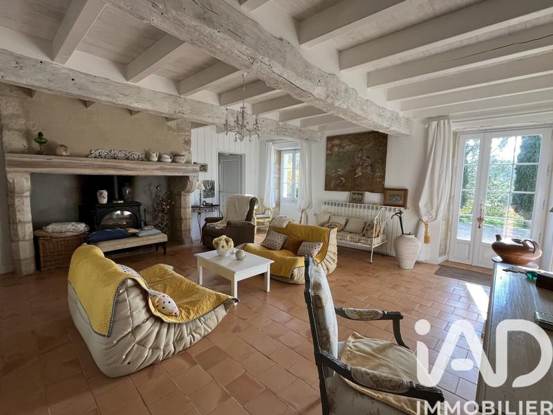 Maison - 200 m² - 6 pièces