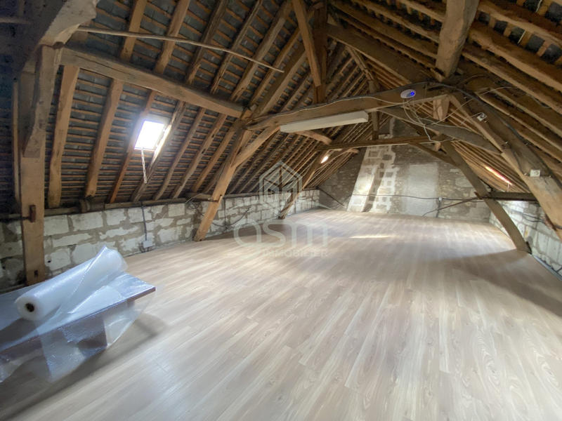 Maison - 212 m² - 8 pièces