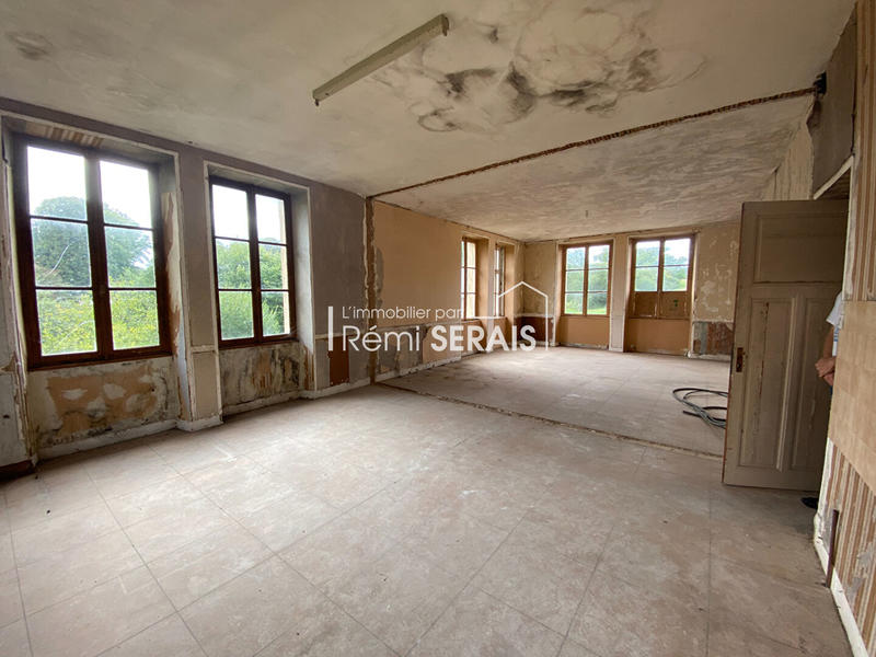 Maison - 480 m² - 25 pièces