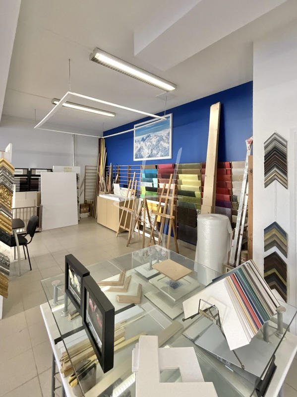 Fonds de commerce - 117 m²