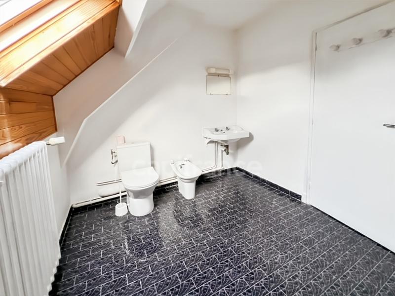 Maison - 142 m² - 6 pièces