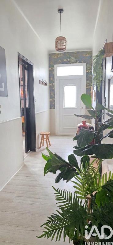 Maison - 241 m² - 7 pièces