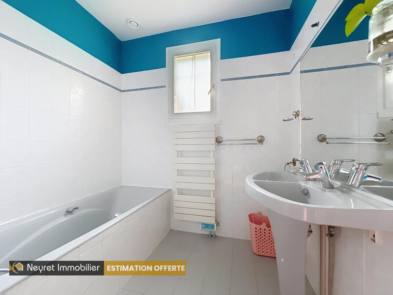 Maison - 127 m² - 5 pièces