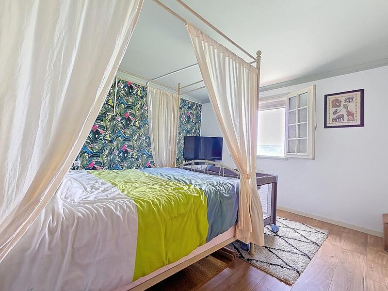 Maison - 182 m² - 5 pièces