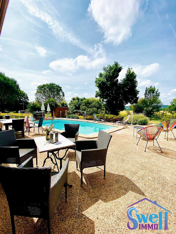 Mas - 543 m² - 16 pièces