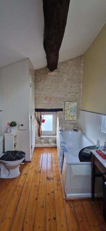 Maison - 326 m² - 13 pièces