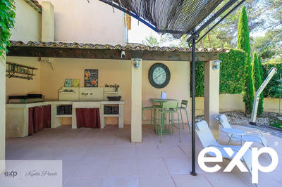 Maison - 94 m² - 4 pièces